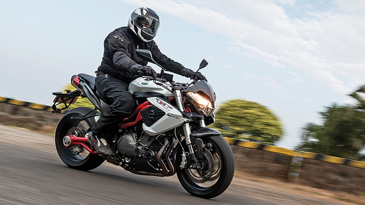 benelli tnt 899 review